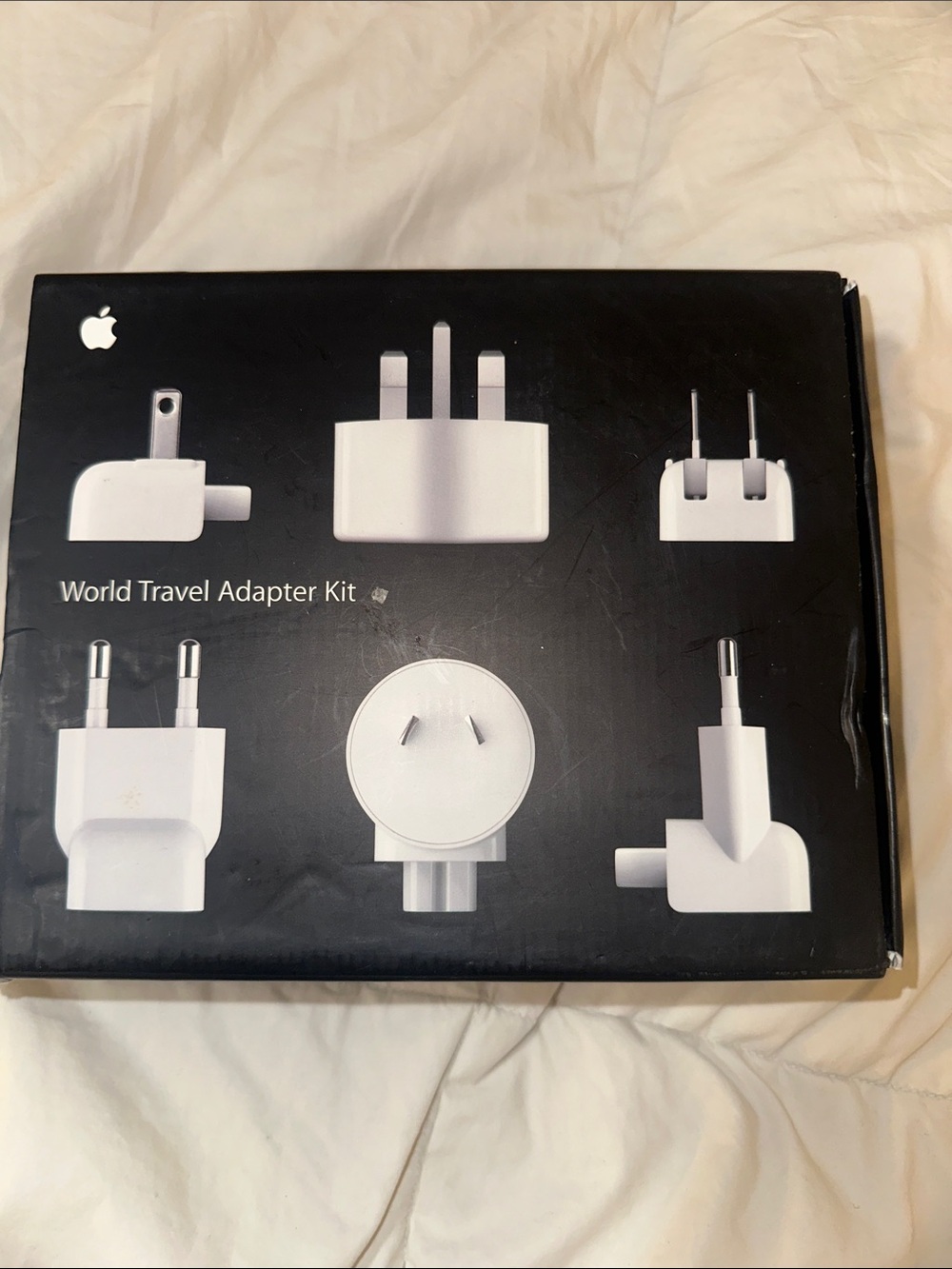 Apple World Travel Adapter Kit International Power Outlet Plugs